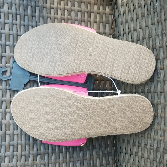 Torrid Hot Pink espadrille Slides Size 10 - Picture 6 of 8